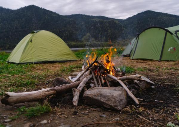 自動帳蓬，與傳統帳篷有什麼區別？新手露營避免踩坑，少花冤枉錢