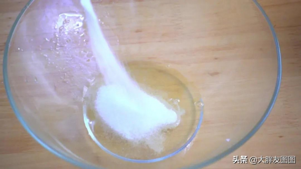 沒有面粉，2種材料做椰蓉餅乾，一入口就化了