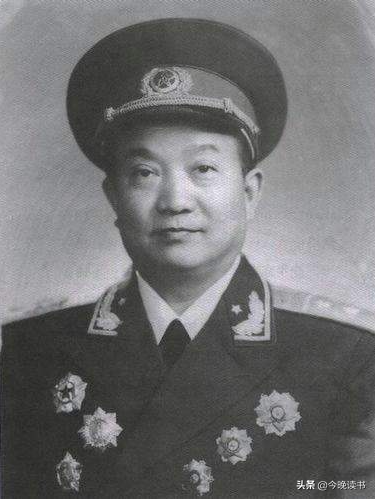 戰爭勝利後，李雪三將軍回老家，警衛員卻朝天空掃射，發生了什麼