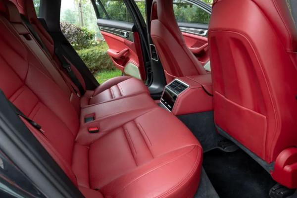 保時捷的守正出奇之策,帕梅獵裝處處引人入勝 保時捷的守正出奇之策,帕梅獵裝處處引人入勝