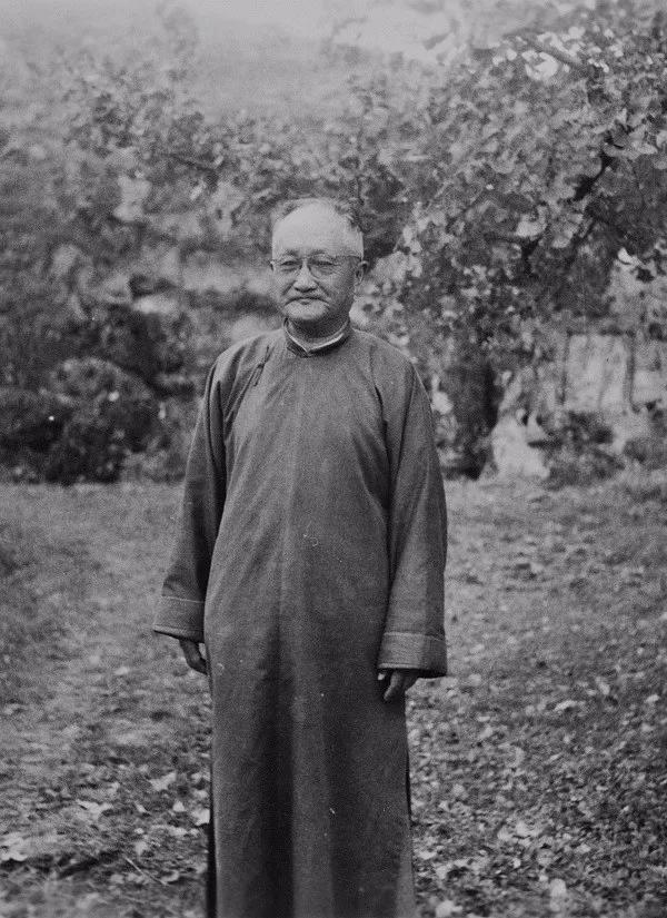 上博受贈文物記（上）：鄭振鐸的漢磚與王一平的古硯