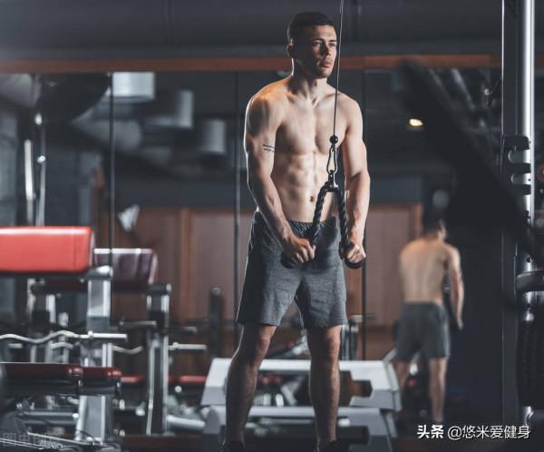 肱三頭肌的最佳鍛鍊方法,只需做好5個動作,練出強壯手臂肌肉 肱三頭肌的最佳鍛鍊方法,只需做好5個動作,練出強壯手臂肌肉