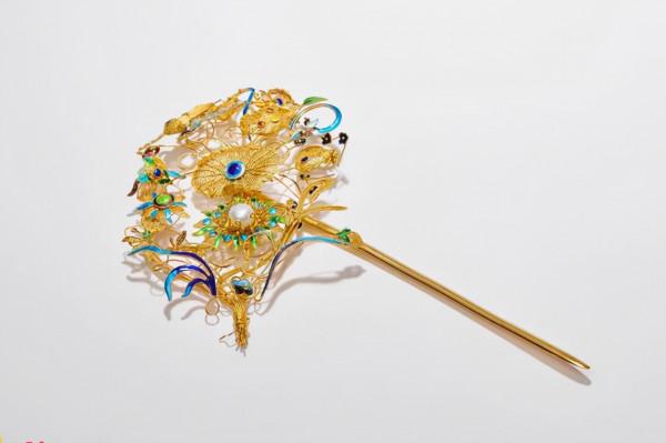 40餘件拍品亮相工藝美術專場,包含明清瓷器、玉器及當代藝術品 40餘件拍品亮相工藝美術專場,包含明清瓷器、玉器及當代藝術品