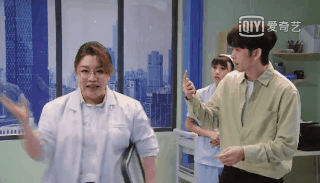 讓黃渤徐崢馬東表情失控，這檔綜藝真會玩，整出這麼多喜劇新玩法