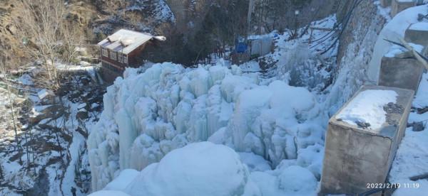 緊緊抓住冬天的尾巴 到嶺角(靈溪)來看冰瀑