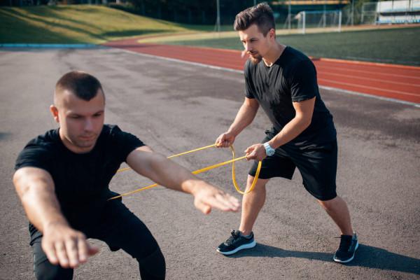 每天堅持做100個深蹲，會收穫什麼好處？