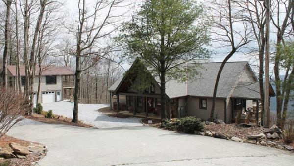 一模一樣的套路，美國富豪詐死騙取800萬保費，卻因太勤勞被識穿