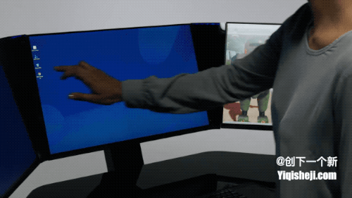 這才叫辦公桌，自帶三屏電腦