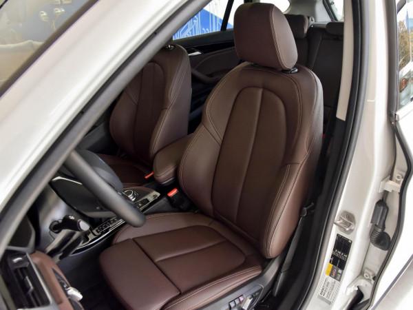 省錢省油的豪華品牌SUV，大空間夠豪華，實拍寶馬X1新能源