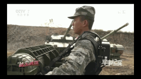 我軍已經普及外骨骼，不單單節省體力，更是“未來戰士”核心裝備