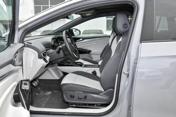 大眾ID.4 CROZZ算三好學生嗎？標配智慧駕駛輔助、門檻不到20萬