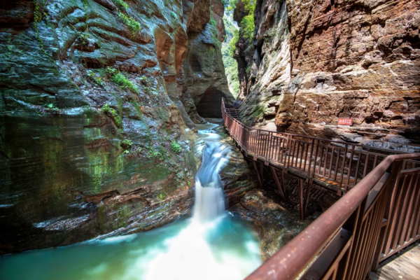 從龍潭大峽谷，找出旅行的意義