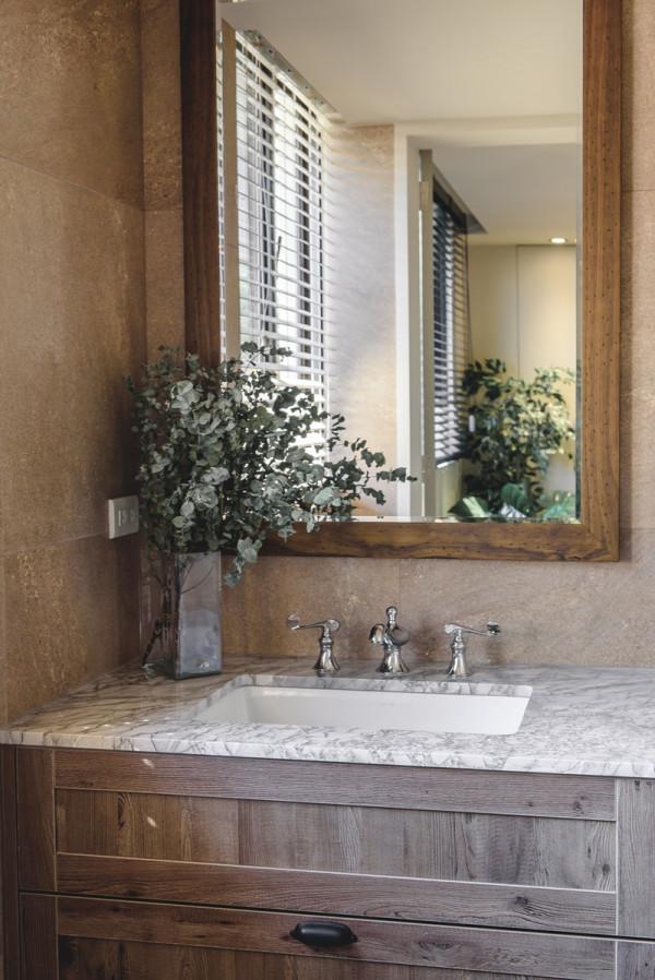 4個衛生間好清潔的設計技巧，收藏了，幸好我家還沒裝修