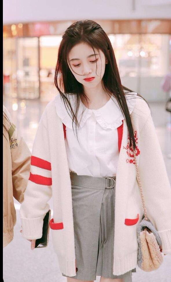 鞠婧禕代言阿瑪尼,烈焰紅唇配紅裝簡直美翻,御姐氣場全開 鞠婧禕代言阿瑪尼,烈焰紅唇配紅裝簡直美翻,御姐氣場全開