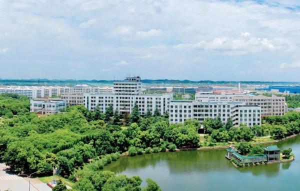 美麗的湖南科技大學