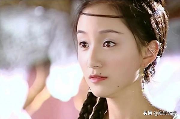 臉上有痣也好看的女演員,只服這6位,位置恰到好處,還很有特色 臉上有痣也好看的女演員,只服這6位,位置恰到好處,還很有特色