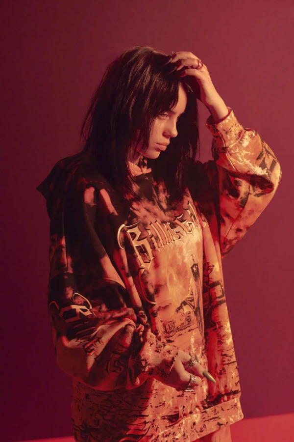 碧梨跨界香水設計,推出同名“Eilish”香水 碧梨跨界香水設計,推出同名“Eilish”香水