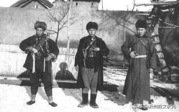 魯南匪首滅亡記