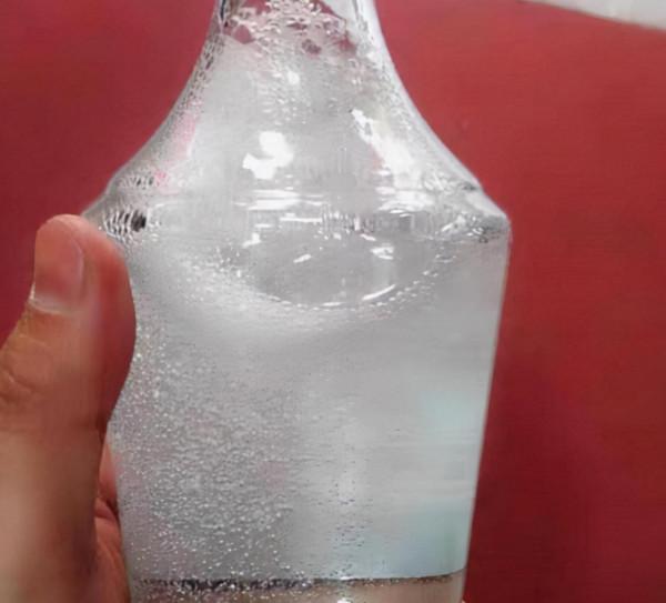 注意注意!這三款白酒都是假酒,又上頭又費錢 注意注意!這三款白酒都是假酒,又上頭又費錢