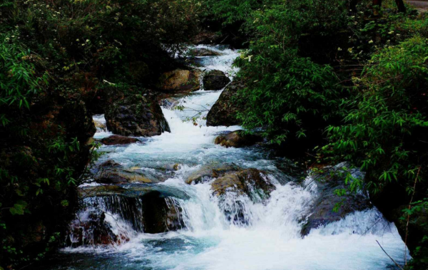 四川小縣城:50萬人口卻有萬千美景,一到冬天美成童話 四川小縣城:50萬人口卻有萬千美景,一到冬天美成童話