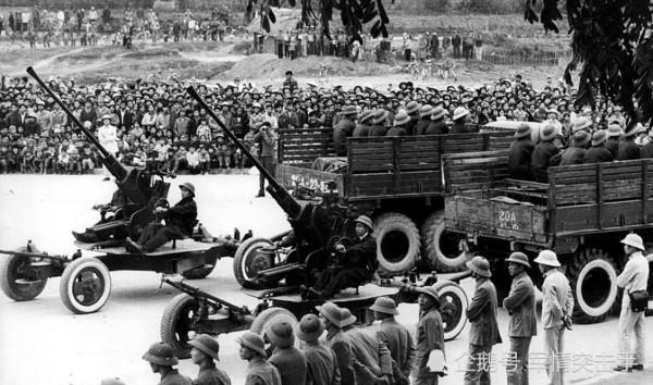 1979年諒山戰役，許世友為何怒火中燒？下令：諒山一房不留