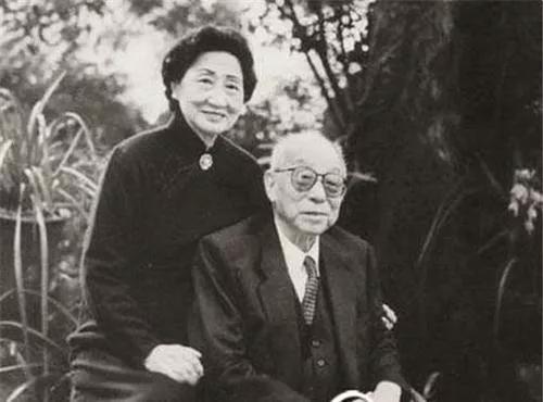 1991年,張學良和呂正操在美國重聚,張學良說:兩岸將來必然統一 1991年,張學良和呂正操在美國重聚,張學良說:兩岸將來必然統一