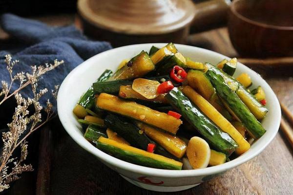 山東70後夫妻的家常晚餐，在朋友圈火了，網友：簡單好吃接地氣