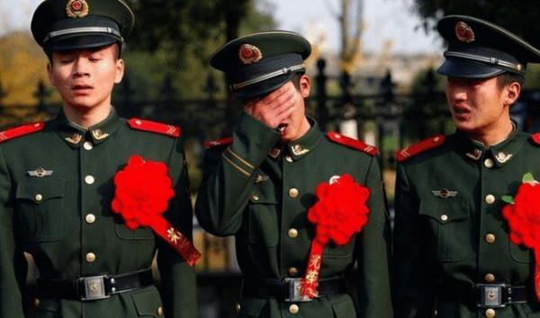 50萬退伍費和事業編工作,哪個更吃香?退伍軍人的選擇默契十足 50萬退伍費和事業編工作,哪個更吃香?退伍軍人的選擇默契十足