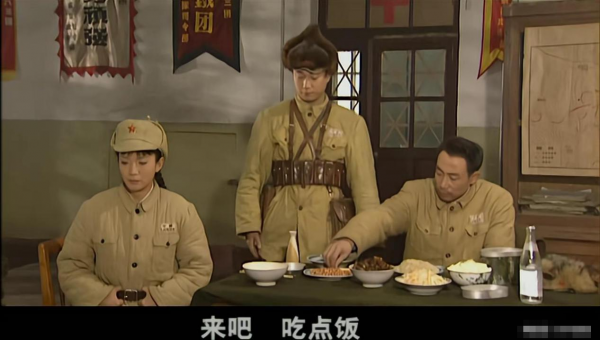 激情燃燒的歲月：19歲的褚琴嫁給36歲的石光榮，是最極致的痛苦