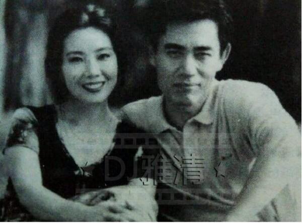 80年代20對明星夫妻合影照 大多都是姐弟戀 他們為何能相伴到老? 80年代20對明星夫妻合影照 大多都是姐弟戀 他們為何能相伴到老?