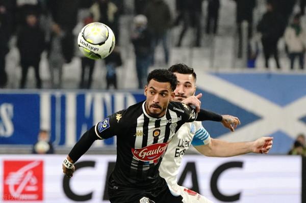 從1-2到5-2，控球60&percnt;大逆轉！1&plus;13，2&period;5億勁旅反彈，大巴黎不穩？