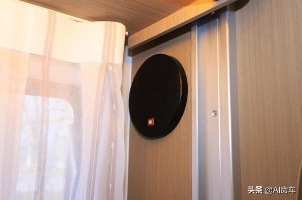 奇瑞3.0T+5座4床平頂房車亮相！設計用心，內飾豪華，用著很舒服