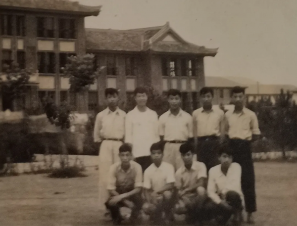 61年，他的人生是紅色的