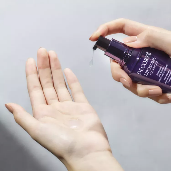 曾讓代購擠爆專櫃的日本三大精華紛紛升級，今年還能重回神壇嗎？