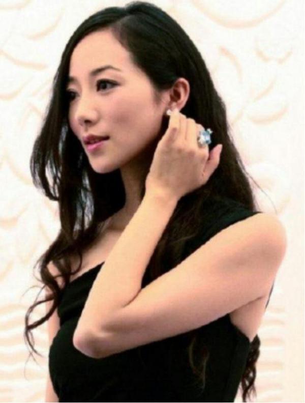 “家世顯赫”的6位明星，有人高攀不起，有人受人唾棄