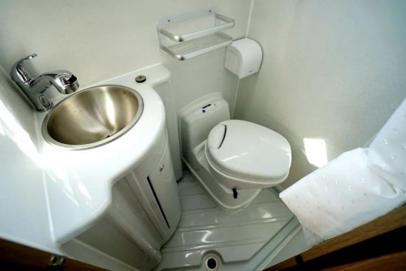 以海豚命名的房車，隆翠哆啡C635雙拓玩家版房車