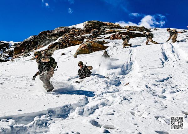 嚴寒中的堅守！海拔4676米的標沙拉錯哨點，官兵將“年味”帶上高原