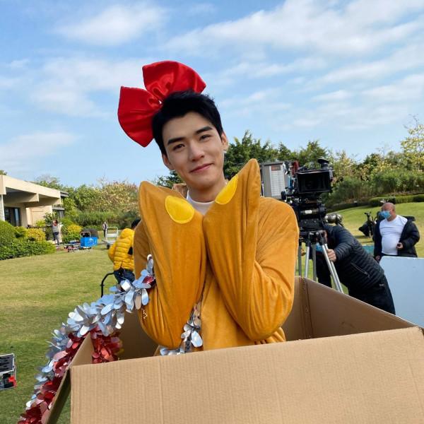 一陣不見判若兩人，臉卻還是那張臉！紅氣養人這門玄學，不得不信