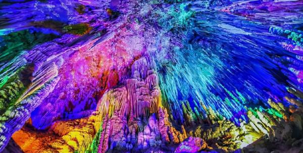 國內有個“武學”景點，內有降龍十八掌，驚豔之處令人歎為觀止