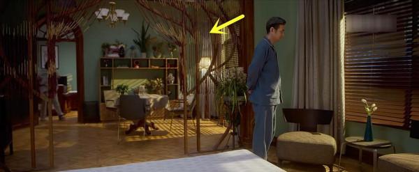 編劇眼裡“接地氣”:國產劇中的養老房,動不動就是整套實木傢俱 編劇眼裡“接地氣”:國產劇中的養老房,動不動就是整套實木傢俱