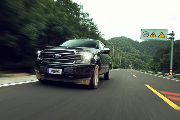 “從容”是這臺車給我的最大感受 體驗F-150 LTD