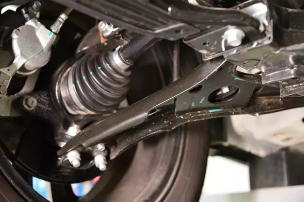 瑞虎8方向盤不正是什麼原因？