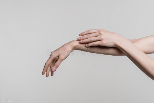 我們接觸物體時，能摸到構成物體原子的原子核嗎