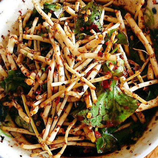 陽臺窗臺種這8種花，可涼拌可清炒還可泡茶，以花養人心情美麗