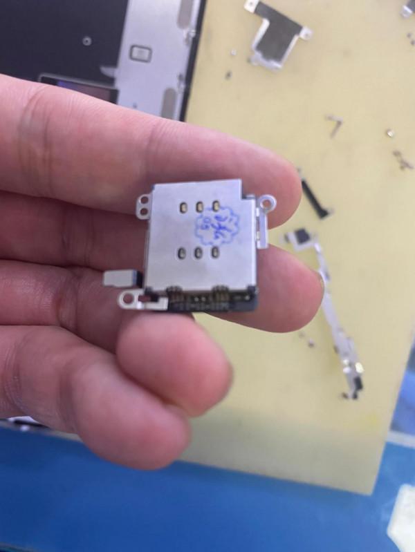 蘋果XR拆解 蘋果XR拆解