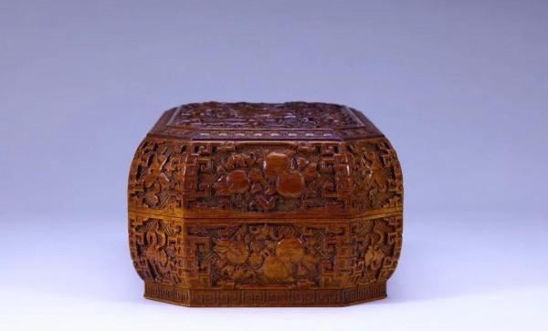 寶物眾鑑「4」舊藏黃花梨龍紋蓋盒