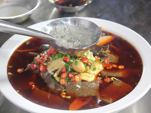 毛血旺+跳水魚+辣子田螺，下酒又下飯