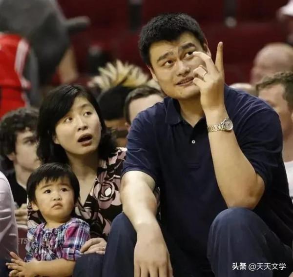 姚明對葉莉的真愛：一生只和一個女孩談戀愛，什麼人都不要只要她