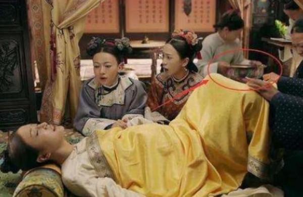 古人生孩子,為啥接生婆大喊“燒熱水”?這可不是一般的事 古人生孩子,為啥接生婆大喊“燒熱水”?這可不是一般的事