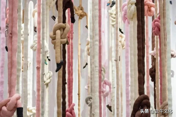 藝術工場·尹秀珍:她將每一種舊物件都看做是“情緒容器” 藝術工場·尹秀珍:她將每一種舊物件都看做是“情緒容器”